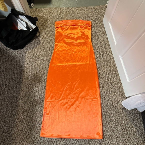 Strapless orange maxi dress - Picture 4 of 5